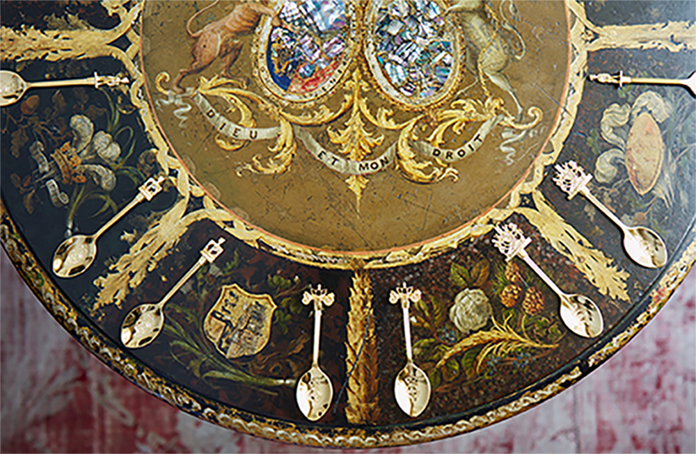 Official Royal Gifts and Souvenirs - Royal Collection Shop