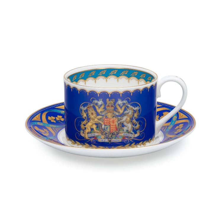 https://www.royalcollectionshop.co.uk/media/catalog/product/1/0/102278_a.jpg