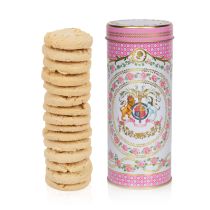 The design of this rose and almond biscuit tube is wonderfully inspired by the pink roses in bloom at the time of The Queen’s official birthday, on the East Terrace Garden, Windsor Castle. At the centre of this tin tube is the coat of arms which is surrou
