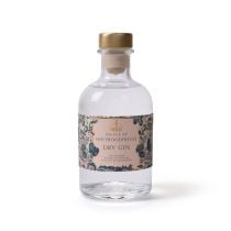 Palace of Holyroodhouse dry gin, infused with botanicals from the palace.