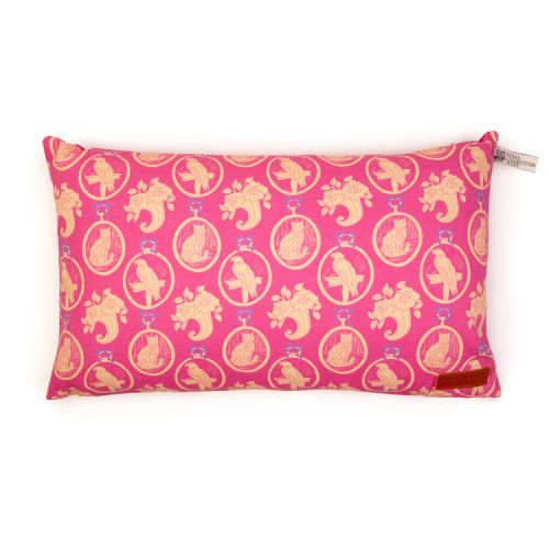 Rectangular cushion made with a pink material printed with yellow parrots and cats