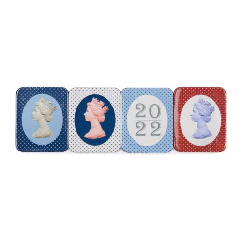 Four magnets featuring a dotty design and the Machin design of The Queen's silhouette in pink, blue and white.