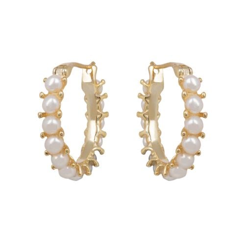 Gold hoop earrings encrusted with pearls 