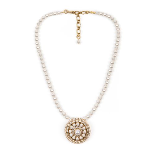 Single strand pearl necklace with gold fasten. Circular pendant with pearls and crystal detail