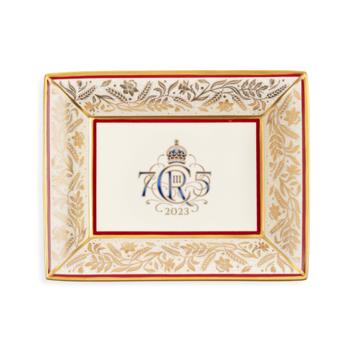 tray with decorative boarder of red and gold design. center of tray includes cypher of King Charles III and 75 in blue writing and the year 2023 decorated below