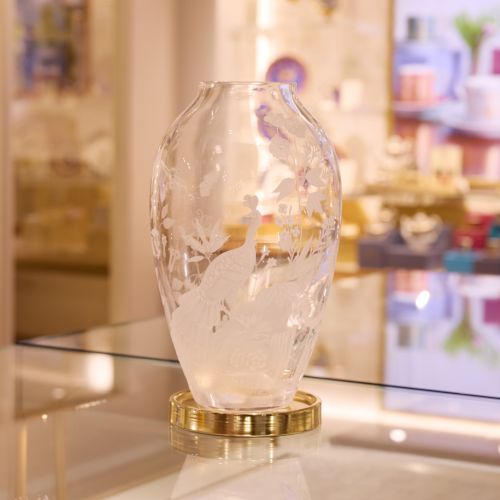East Wing vase with exotic birds and foliage etched on. 