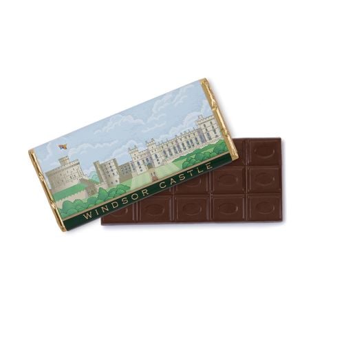 Gold foiled Windsor Castle Facade Chocolate bar featuring the Royal Standard being flown. 