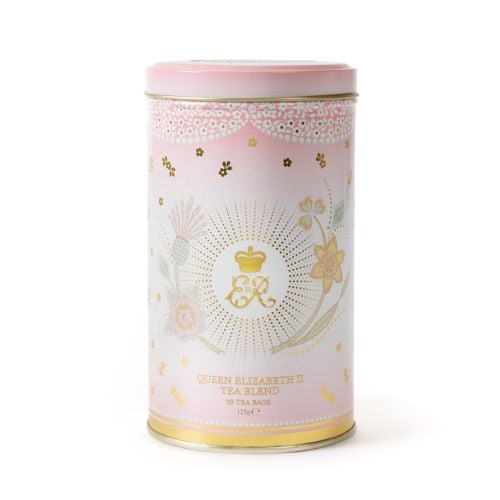 Queen Elizabeth II Tea Blend tin with floral pattern and flowers of the United Kingdom. 