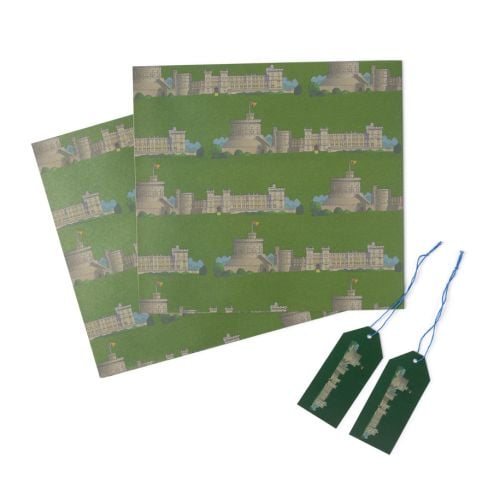 Forest green Windsor Castle Wrapping paper with Facade of Windsor Castle printed on the paper, with "2 Sheet Wraps and 2 Gift Tags" printed on the front of the packaging. 
