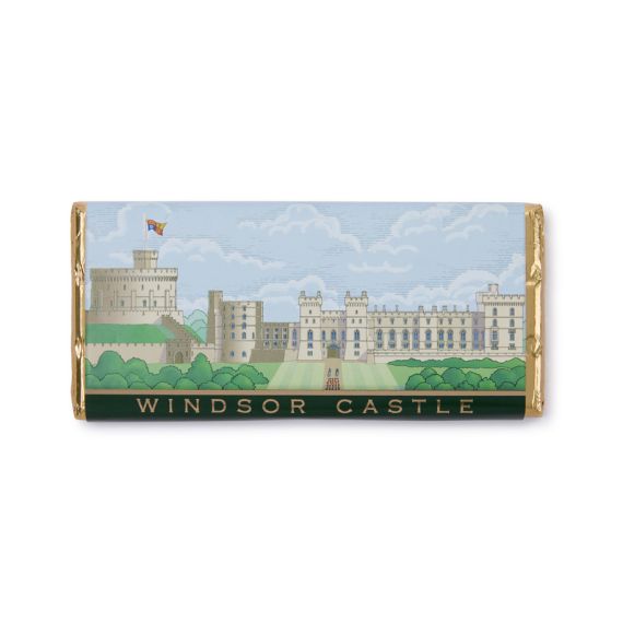 Gold foiled Windsor Castle Facade Chocolate bar featuring the Royal Standard being flown. 