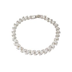 Crystal bracelet form of leaf shaped crystals with a clasp