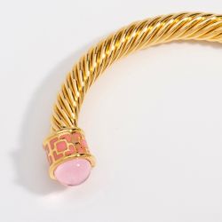 18ct gold plated twisted bracelet with rose quartz coloured glass on the end 